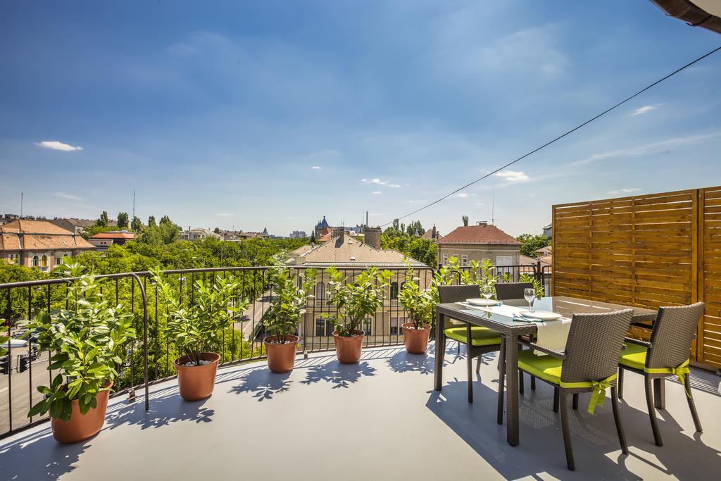 Terrace Apartments At City Park Budapest Eksteriør billede