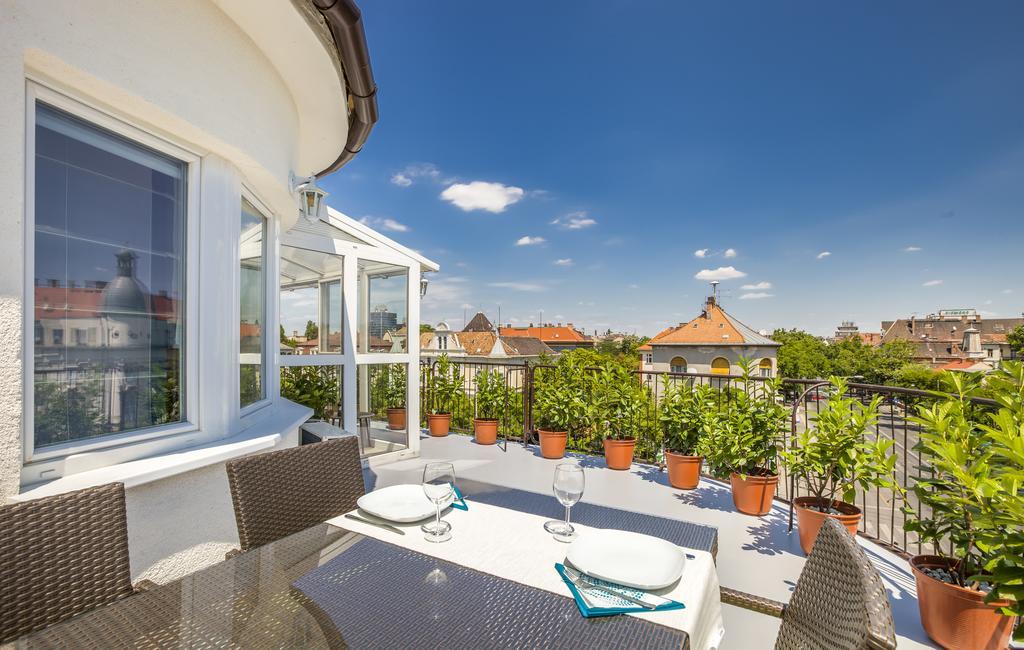 Terrace Apartments At City Park Budapest Eksteriør billede