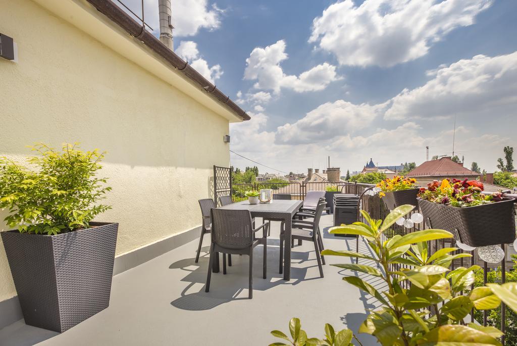 Terrace Apartments At City Park Budapest Eksteriør billede